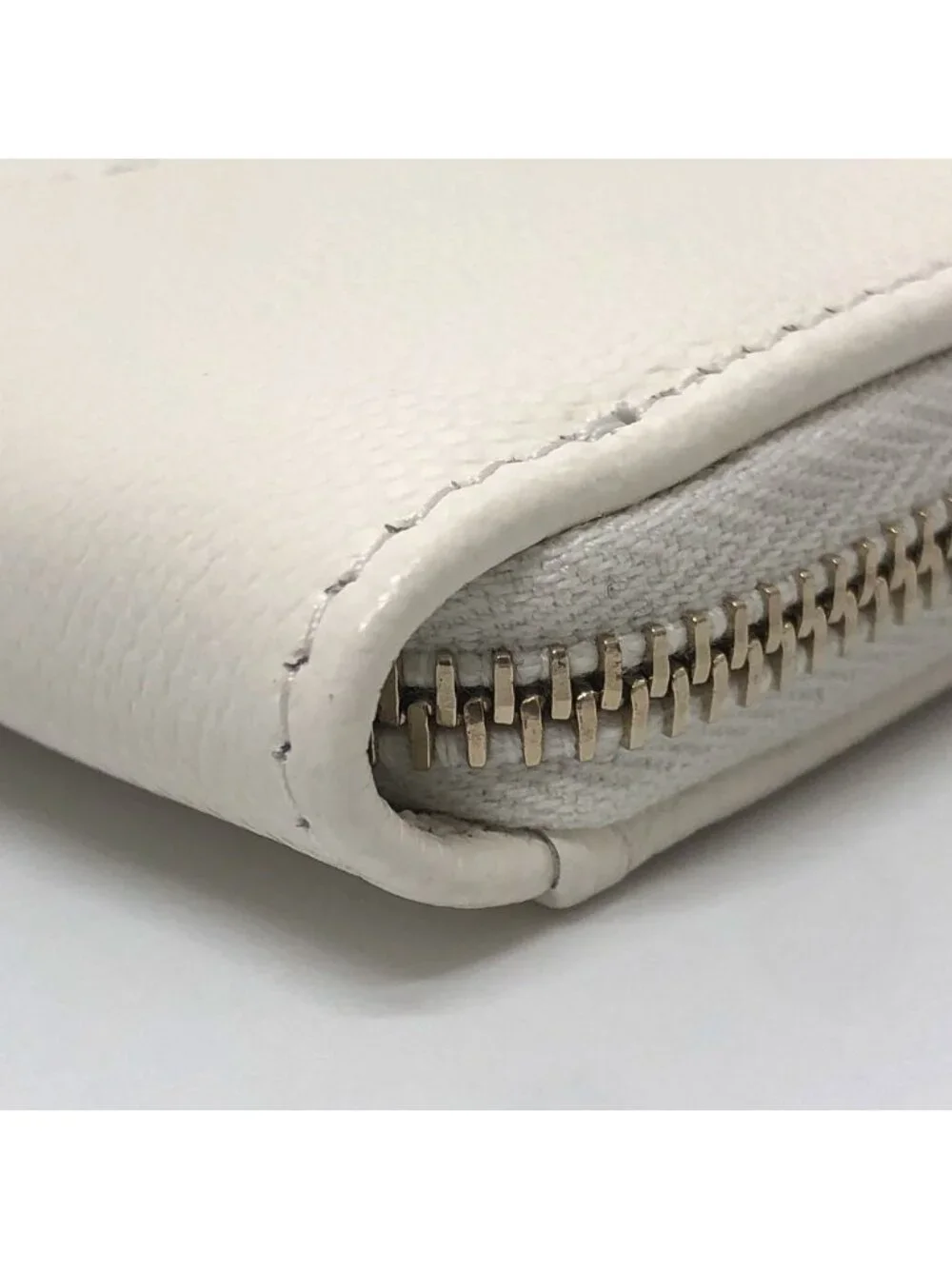 Chanel Card Case CC Logo Wallet Coin Purse Caviar Leather White